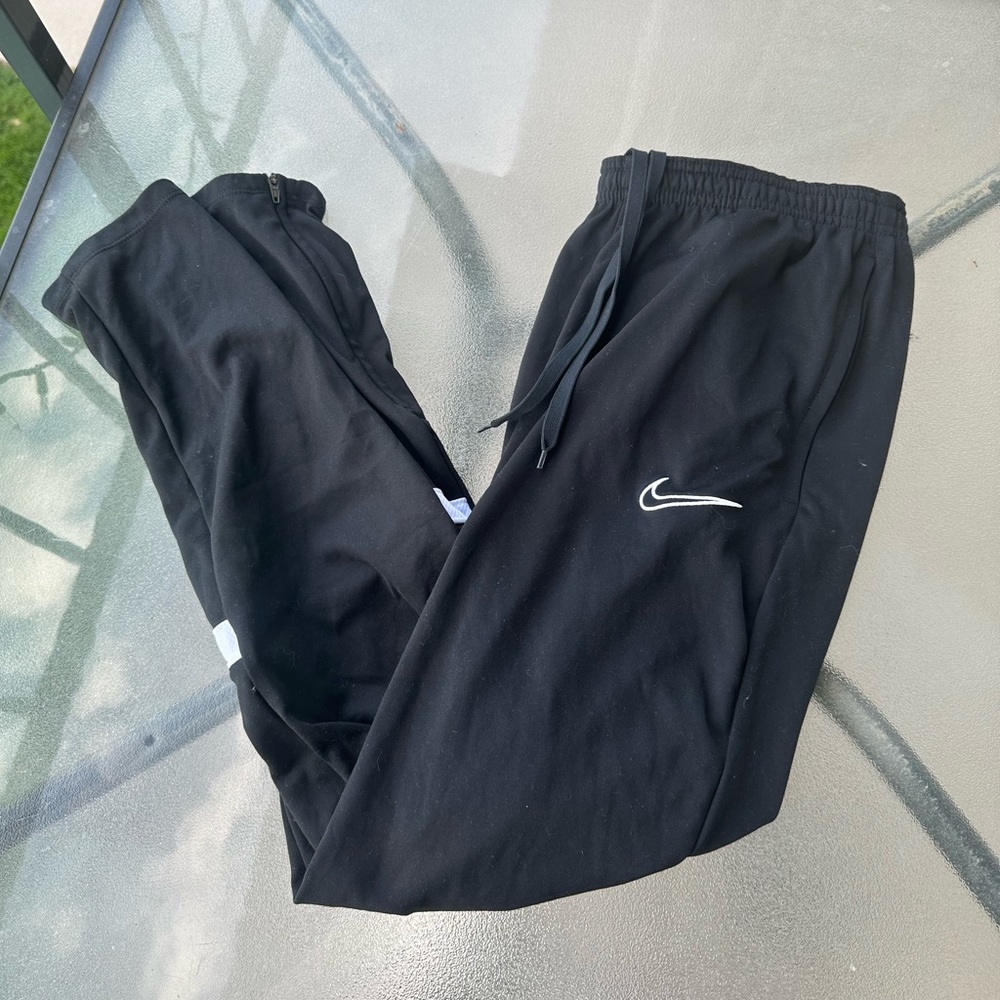 NIKE Soccer/Track Pants 🖤